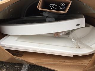 Maax Cyrene Shower Kit 34" x 34" x 76". *Damaged*.