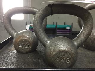 (2) 4kg Kettle Bells.