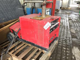 Lincoln Idealarc CV-300 Welder 3 Phase S/N U1950202639.