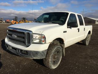 2006 Ford F250 XLT SD 4x4 Crew Cab P/U c/w 5.4L V8, Auto, A/C, Tail Gate Missing, Factory Trailer Brake Assist, Tow Hitch Receiver, Note:  Rebuilt Status, Showing 230931, VIN 1FTSW21586EB24915.