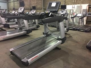Life Fitness 95T 120V Treadmill, S/N TEU101068