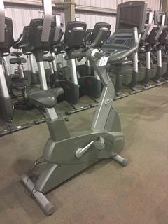 Life Fitness 95ci Life Cycle Inspire Upright Bike w/ KOPS Leg Position & LED Console. S/N Cannot Verify.