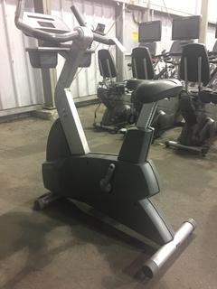 Life Fitness 95ci Life Cycle Inspire Upright Bike w/ KOPS Leg Position & LED Console. (Rust/Missing Pedal) S/N CEM104307.