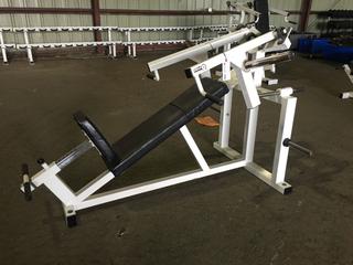 Lever ISO - Lateral Incline Press L503, S/N 806354.