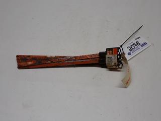 Quantity of Hacksaw Blades.