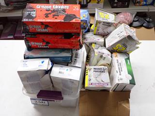 Quantity of Assorted Disposable Gloves & Dust Masks.
