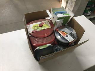 Quantity of Rubbermaid Containers & Dishes.