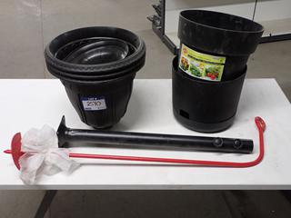 (5) Flower Pots, (1) Hanger & (1) Stand.