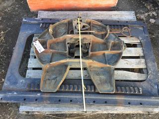 Fifth Wheel Hitch c/w Slide Plate.