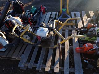 Oztec Concrete Vibrator c/w Honda 5.5 Hp GX160 Motor, S/N W358744.