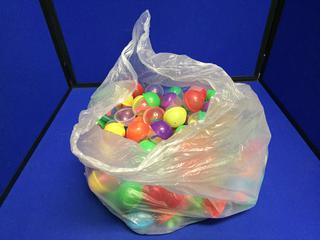 Quantity of Fidget Spinners in Capsules & Balloons in Capsules.