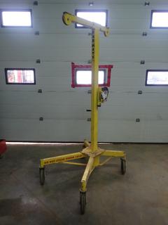 Sumner Fab-Mate 1000lb Lift. SN FM0142, PN 778992 *Note: Wire Rope Requires Repair*