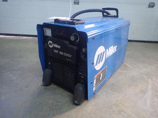 Miller XMT 450 575V 3-Phase CC/CV Welding Power Source w/ 29.5A Input And 28V-38V/450A @ 100% Duty Cycle Output. SN ME252558U