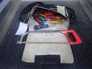 Kuny's SW-725 Tool Bag C/w Qty Of Assorted Screwdrivers And Hand Saw