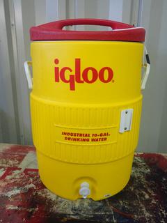 Igloo 400 Series 10-Gal Industrial Water Cooler