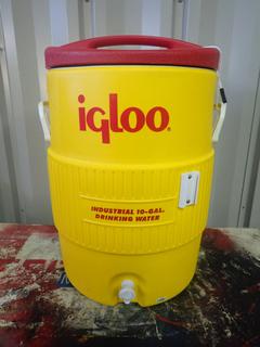 Igloo 400 Series 10-Gal Industrial Water Cooler