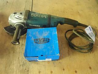 Makita Model GA7031Y 120V 7in Angle Grinder C/w (20) Unused 7in X 9/32in X 7/8in Grinding Wheels