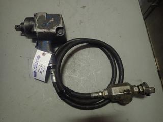 Ingersoll Rand 3/4in Pneumatic Impact C/w Hose And Inline Lubricator. *Note: Working Condition Unknown*