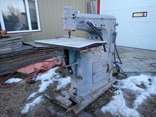 Ekstrom Carlson No-327 20,000RPM Router w/ 600 Max Volts. *Note: Running Condition Unknown*