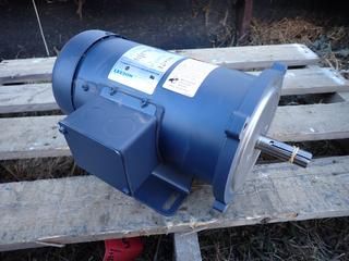 Leeson Model C42D17FK1C 5A 1/2hp 90V Direct Current Permanent Magnet Motor *Unused*