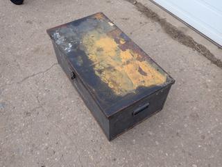 29in X 16in X 11in Storage Box C/w Qty Of 5000PSI And 100PSI Gauges