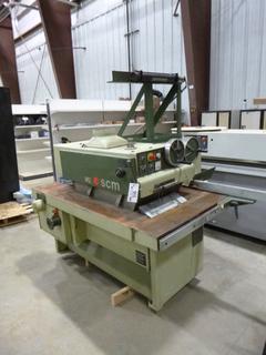SCM Multi-Rip Saw, Model M2 c/w 220V, 735 Hours 