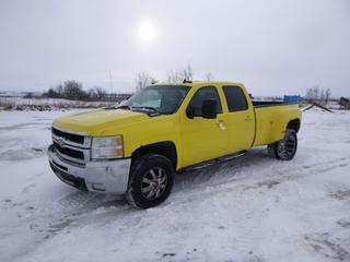 2007 Chevrolet Silverado 3500 LTZ Crew Cab 4X4 Pick Up C/w 6.6L Duramax Diesel, A/T, A/C, Dually, Showing 303,701 Kms, Power Sunroof, LT235/80R17 Tires at 40%, Rears at 40%, VIN 1GCJK33607F550855 *Note: Tailgate Issues, Minor Dents and Rust*