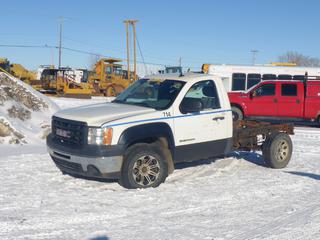 2010 GMC Sierra c/w 4.3L, A/T, 245/70R17 Tires, VIN 1GTPCTEXXAZ108040 *Note: Engine Parts Missing, Salvage* **Located Offsite at 21220-107 Avenue NW, Edmonton, For More Information Contact Richard at 780-222-8309**