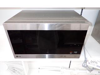 LG Smart Inverter Microwave.