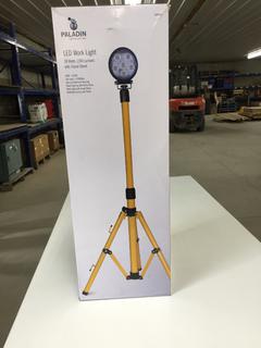 Paladin LED Work Light 18 Watt 1200 Lumens w/ Tri Pod Stand. 