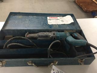 Makita Reciprocating Saw JR3070CT.