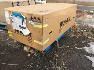 Maax Bath Tub New Town 6032, Model # 105456-L-000-001-001. *Damaged*