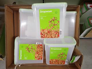 Quantity of Snapware 3.6L Food Storage Containers.