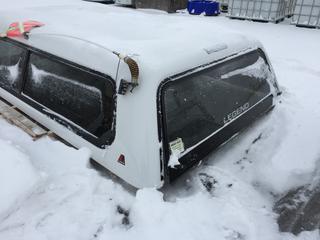 Truck Topper 101"L Fits 8' Box w/ Safety Flag.