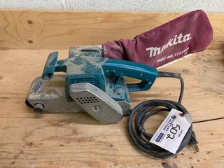 Makita Model 9924DB 120V Belt Sander.