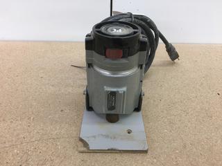 Porter Cable Model 3102 120V Laminate Trimmer.