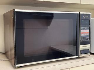 Panasonic Easy Touch Microwave.