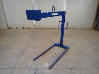 Global 2000lb Cap. 4ft Crane Forks 