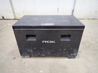 32in X 18in X 21in Rok Storage Chest