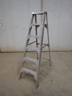 6ft Aluminum Step Ladder *Note: Dent On Top*