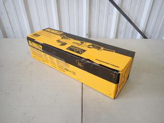 Dewalt DWE43116 120V 4 1/2in / 6in High Performance Grinder. SN WOJXLEA *Unused*