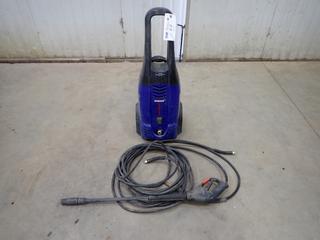 Simoniz Model S1600 15A 120V Single Phase 1600PSI Pressure Washer C/w Hose And Wand. SN DESERIE