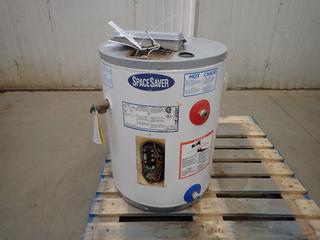 Space Saver Model SS19LSED1 1500W 120V Single Phase 67L Hot Water Tank. SN S1216F7061790 *Note: Working Condition Unknown*