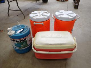 (2) Rubbermaid 5Gal Water Jugs C/w (1) 20L Water Jug And (1) Thermos Cooler