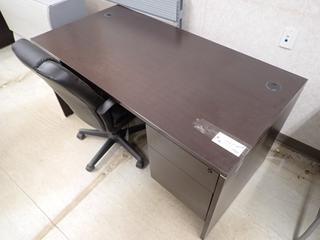 5ft X 30in X 29 1/2in Office Desk C/w Task Chair