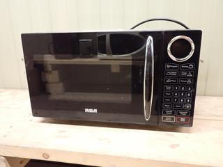 RCA Model RMW953 1350W 120V Microwave