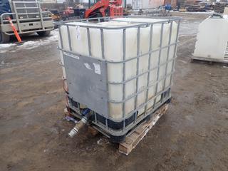 1000L Storage Tank C/w Panama 2in Ball Valve *Note: Missing Cover*