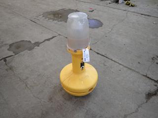 ProBuilt 7Amp Metal Halide Light. SN 2012-129836 *Note: Shade Cracked*