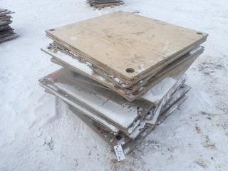 Qty Of Approx. 40in X 4ft And Assorted Size Pieces Of Plywood