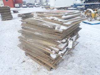 Qty Of Approx. 43in X 39in, 22in X 46in And Assorted Pieces Of Plywood